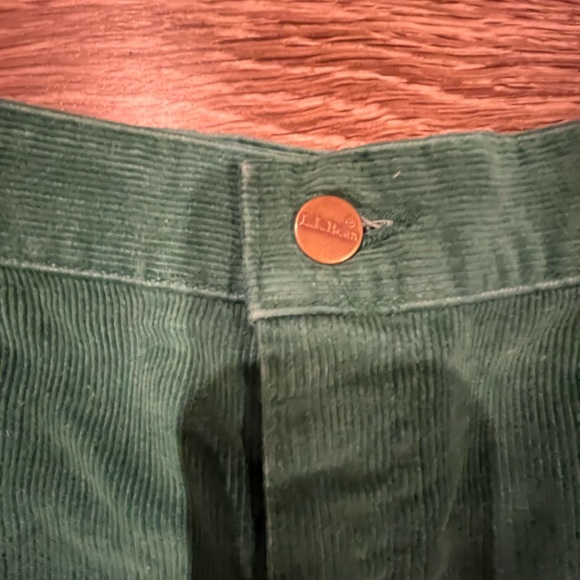 L.L. Bean vintage green cord skirt - Picture 3 of 4